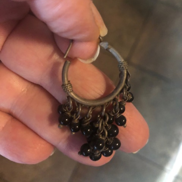 Vintage Black Bead Dangle Earrings - Picture 2 of 2